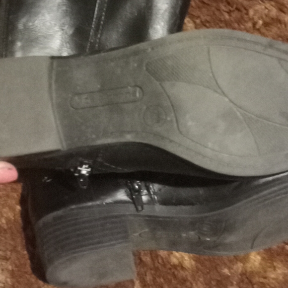 Boots - Picture 2 of 3